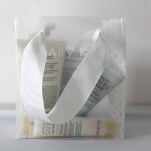 NWT Mary Kay fragrance-free Satin Hands pampering set